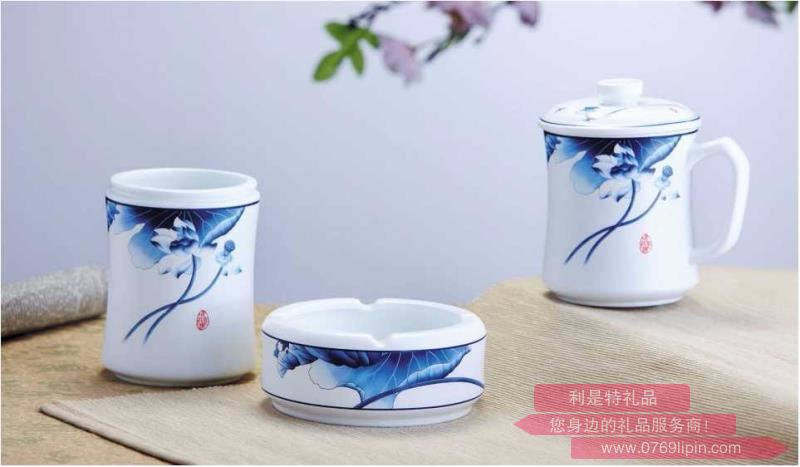 和衷共濟（青花啞光臺面杯三件套）