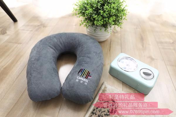 U型枕