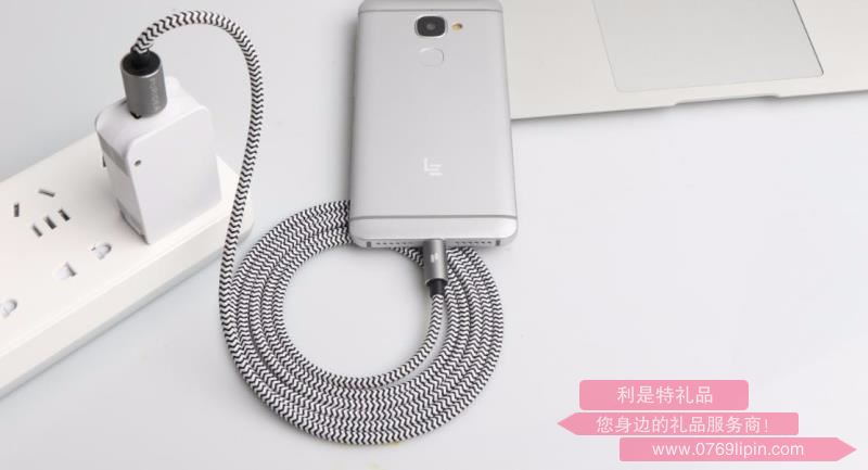 鋁合金圓頭尼龍數(shù)據(jù)線 L15