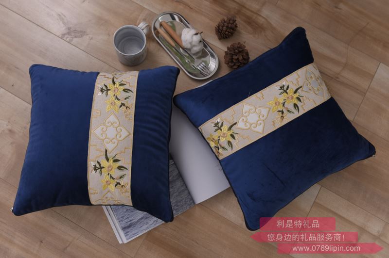 春天的故事（寶藍）抱枕被  SS-ZN7004
