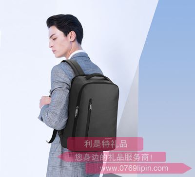 TR1*09006 新秀麗雙肩背包-黑色