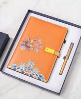 A5鳳鳴朝陽內(nèi)置8000mAh 電源本（配金屬細(xì)筆）