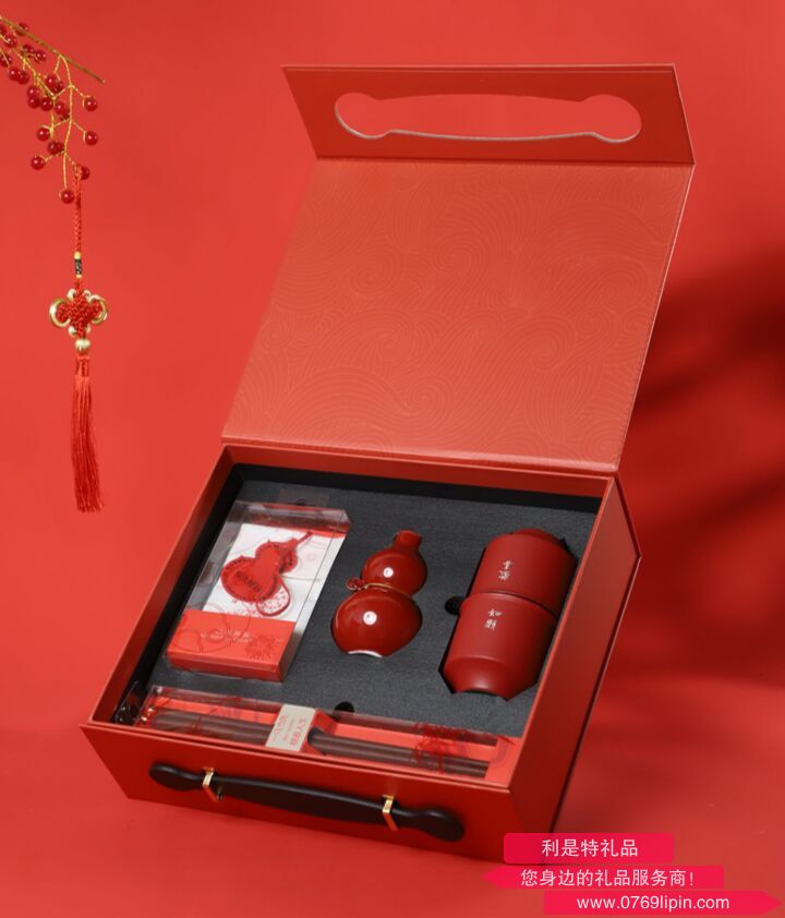 香袋+福祿花插+陶瓷主人杯+元寶招財(cái)筷