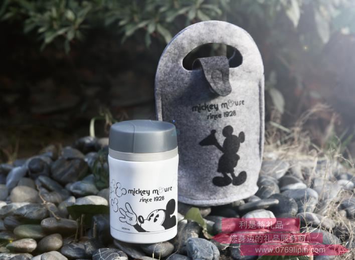 奇黑白經(jīng)典提袋燜燒杯.jpg 奇黑白經(jīng)典提袋燜燒杯.jpg