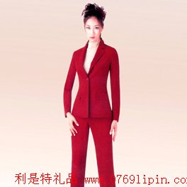 女西裝