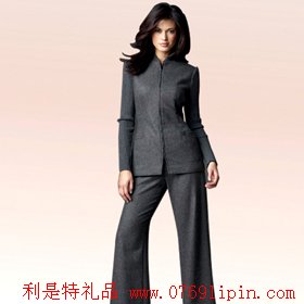 女西裝