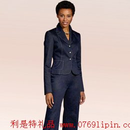 女西裝