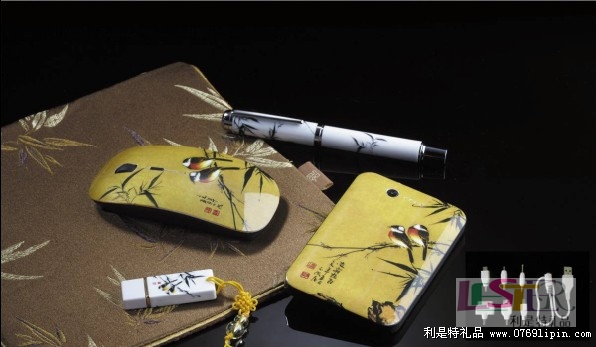 悅  語移動電源筆鼠標U盤鼠標墊五件套