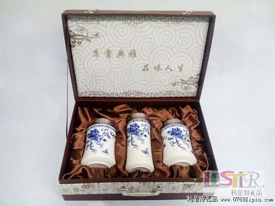 榮華富貴養(yǎng)生禮品陶瓷套裝三件套